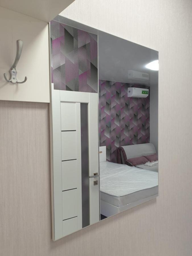 Apart Hotel Malinovskogo Kharkov Ngoại thất bức ảnh