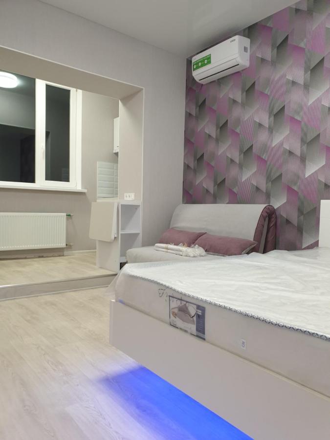 Apart Hotel Malinovskogo Kharkov Ngoại thất bức ảnh